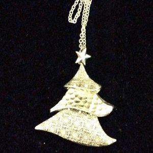 Premier Designs Christmas tree necklace